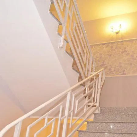 Abi Mykonos 3*