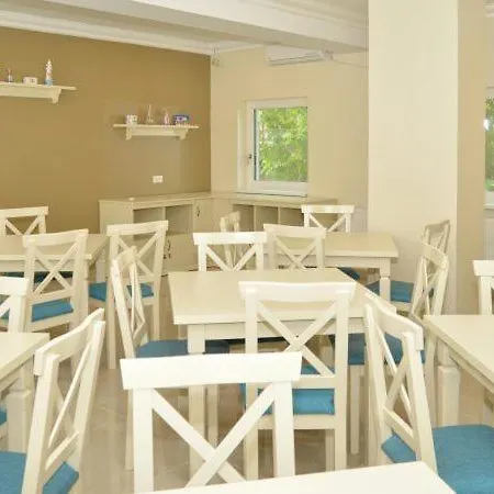 فندق Abi Mykonos 3*