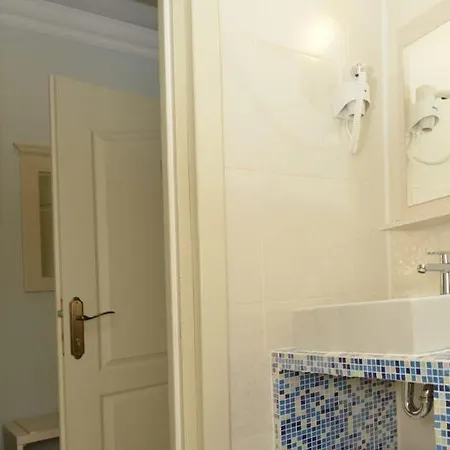 Abi Mykonos فندق