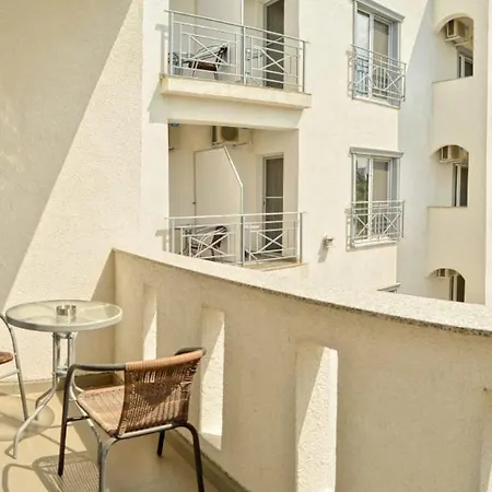 Abi Mykonos 3* Navodari